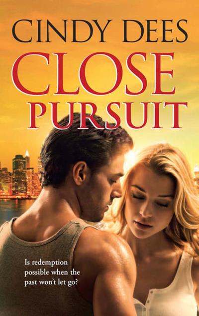 Книга Close Pursuit (Cindy  Dees)